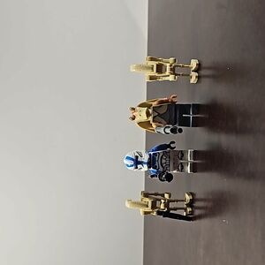 Lego Star Wars The Phantom Menace 2 battle droids, Clone Trooper and a Gungan.